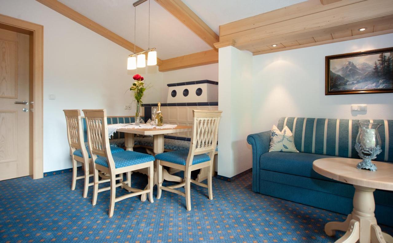Hotel Ferienschloessl Harmonie Holzgau Habitación foto